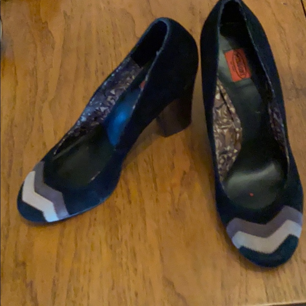 Genuine Missoni Black Suede Shoes with Zigzag, 8